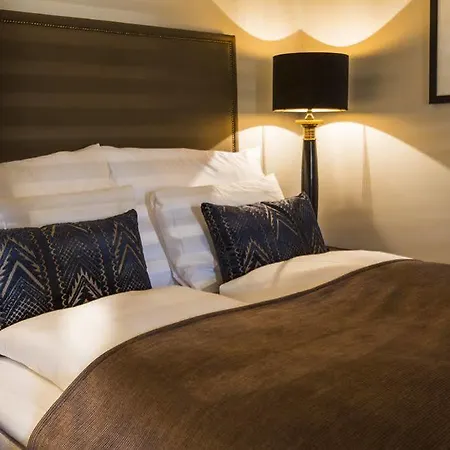 Saga Hotel 3*